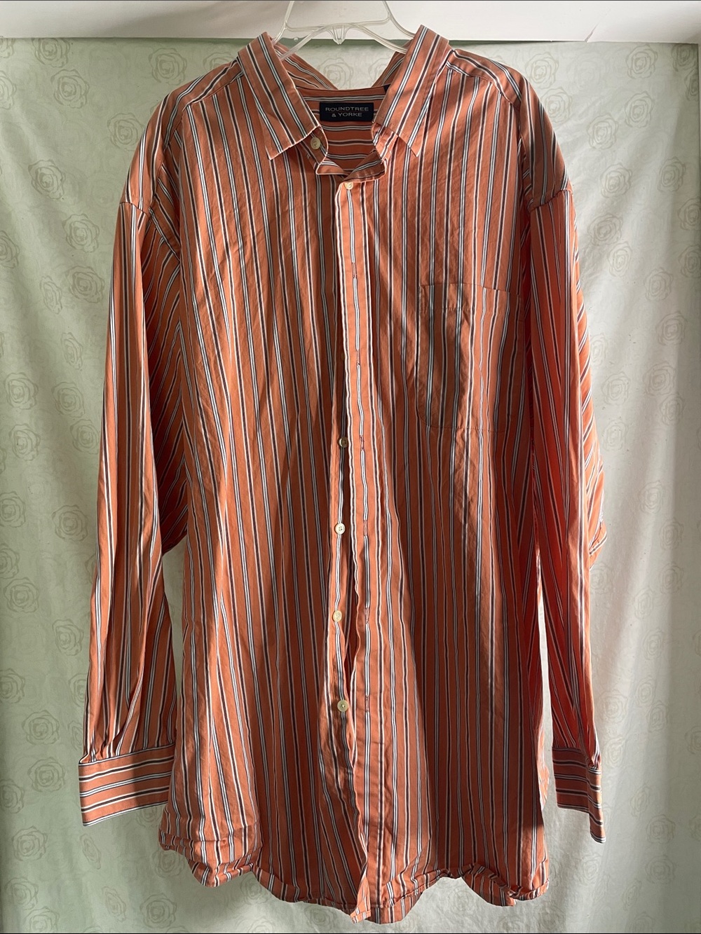 Roundtree & Yorke Orange and White Striped Men's Button-Down Shirt